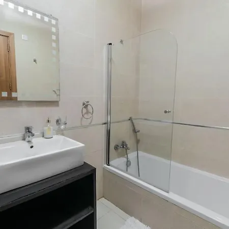 Spacious With Side Sea View * Σεντ Πόλς Μπέι