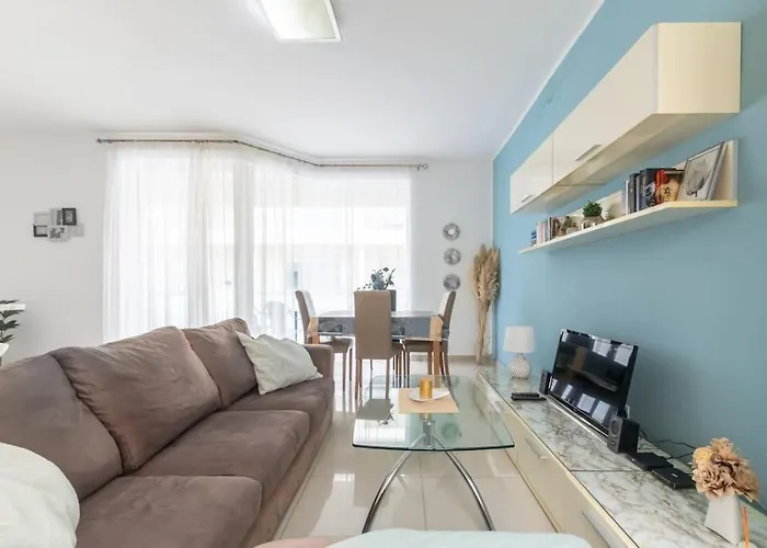 Spacious With Side Sea View San Pawl il-Baħar