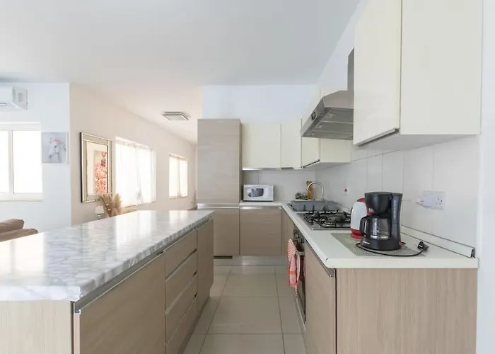 Spacious With Side Sea View * St. Paul's Bay