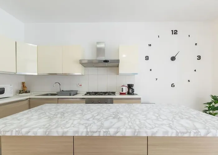 Spacious With Side Sea View Lejlighed San Pawl il-Baħar