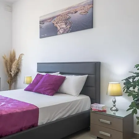 Appartement Spacious With Side Sea View *